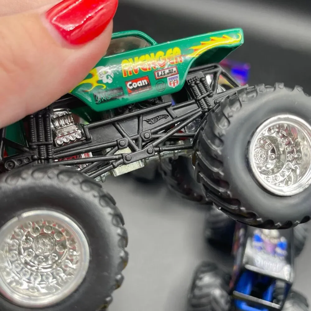 Hot Wheels Monster Jam Truck Lot Diecast 1:64 Scale Bounty Hunter King Krunch 8